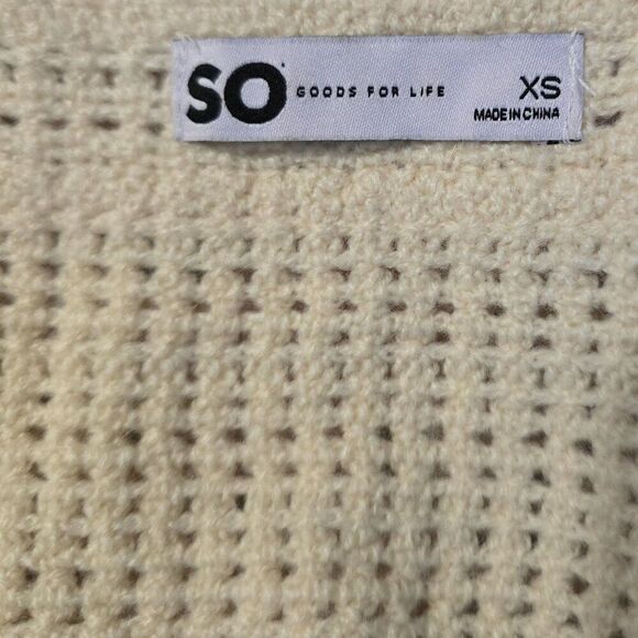 Crocheted Flower Pattern ButtonUp cropped Cardigan Sweater cottagecore fairycore - Picture 8 of 10